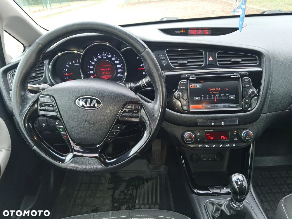 Kia Ceed - 6
