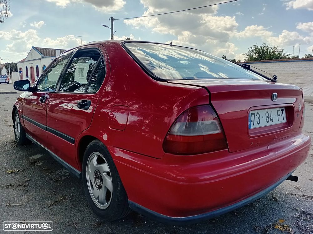 Honda Civic 1.6i LS - 2