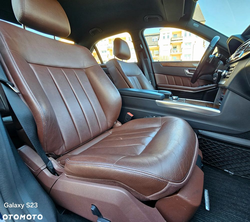 Mercedes-Benz Klasa E 300 CDI DPF BlueEFFICIENCY 7G-TRONIC Avantgarde - 11