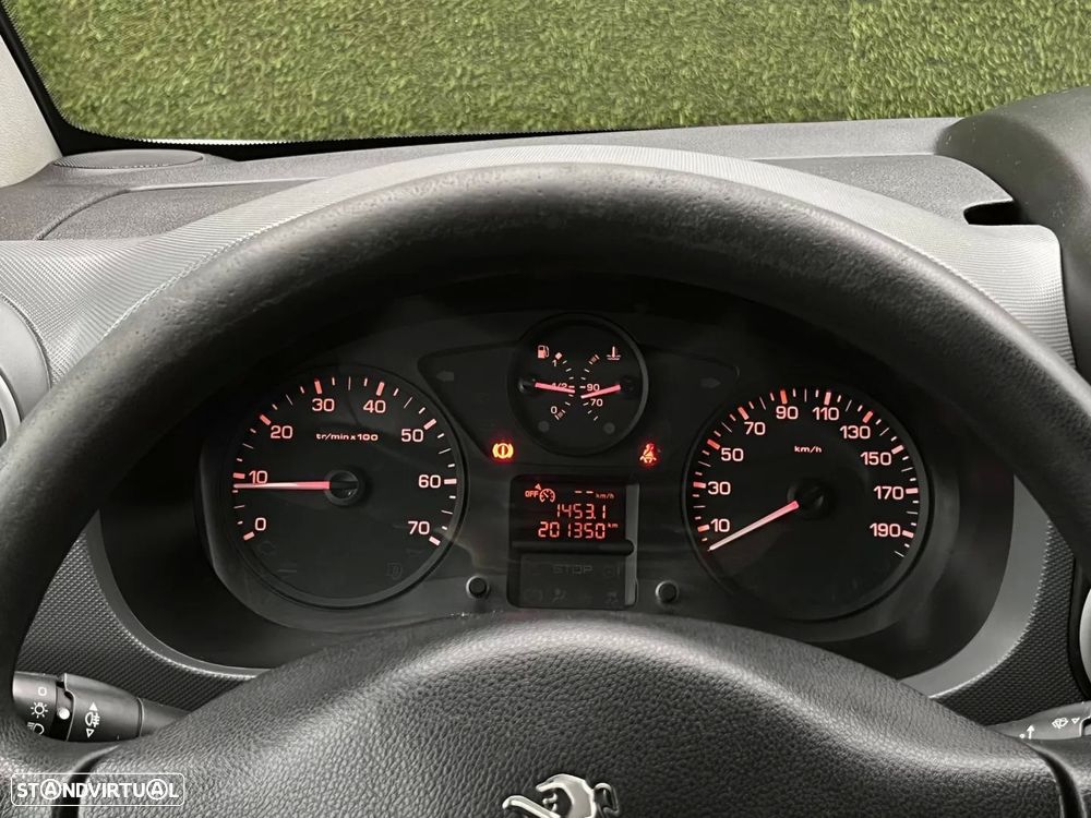 Peugeot partner 1.6 bluehdi 3 lug - 15