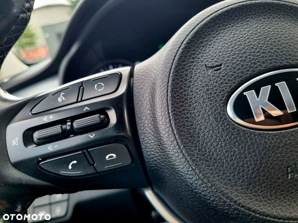 Kia Stonic 1.6 CRDi SCR L - 14