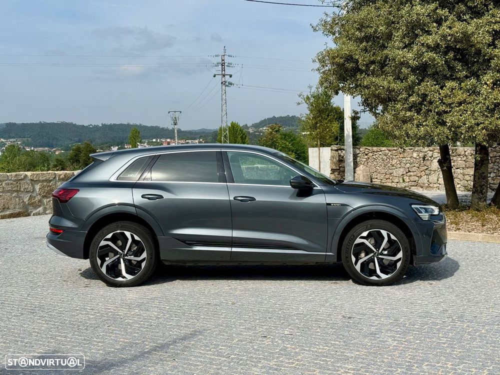 Audi e-tron 55 quattro S line - 8