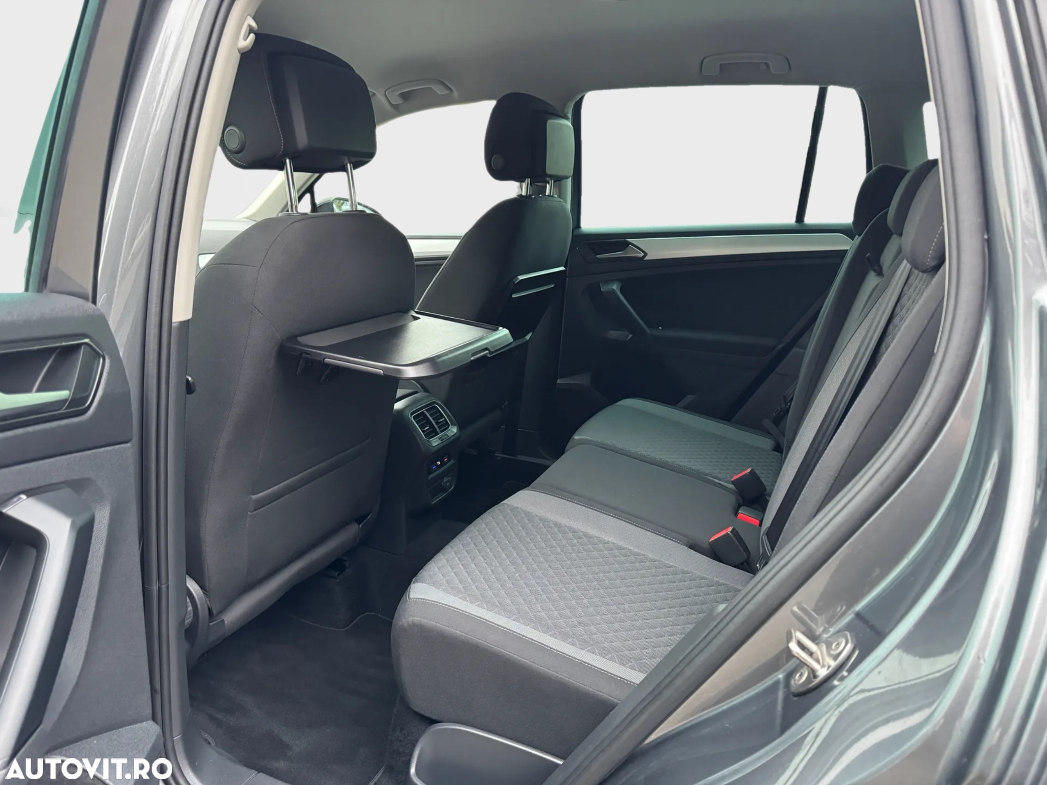 Volkswagen Tiguan 2.0 TDI 4Motion DSG BMT Sport & Style - 7