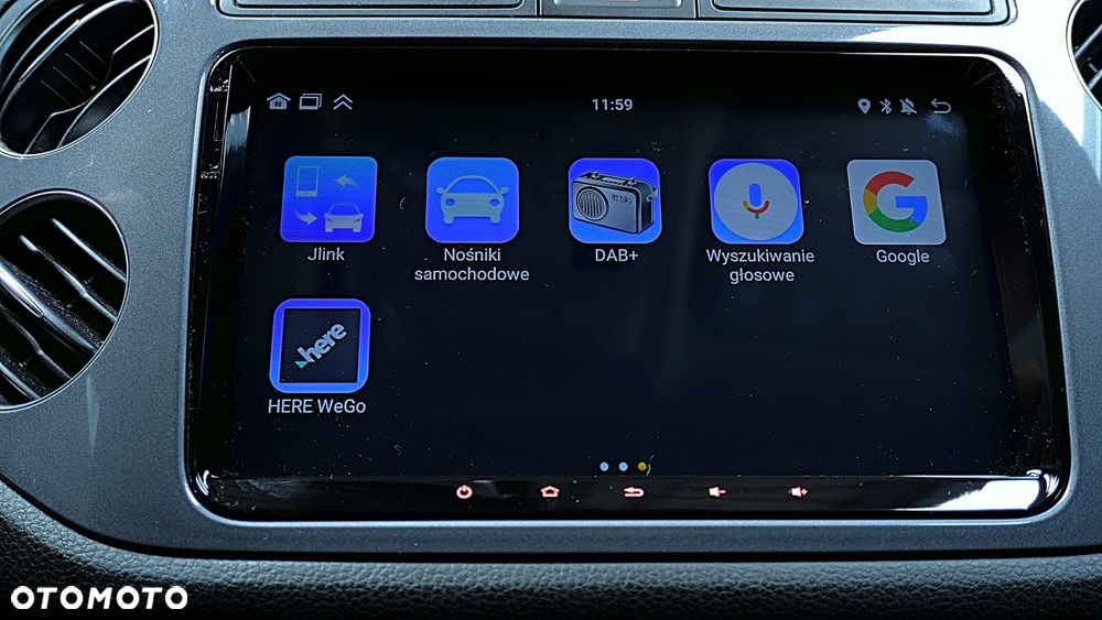 Volkswagen Tiguan - 24
