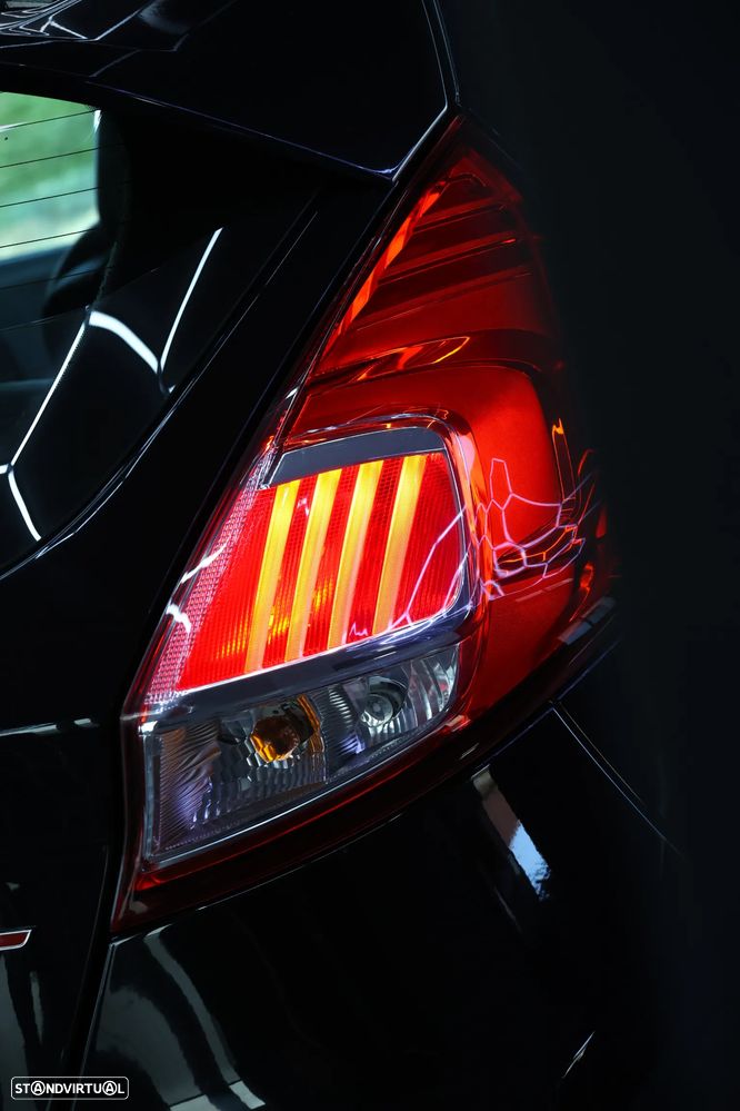 Ford Fiesta 1.6 T ST - 23