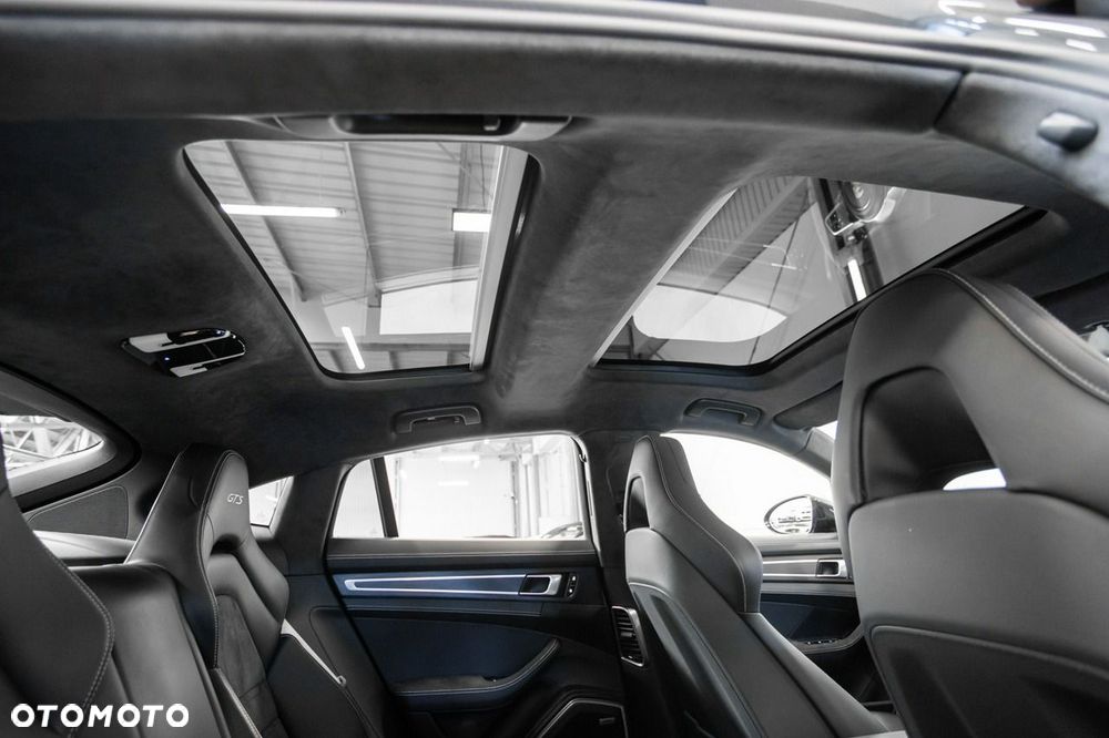 Porsche Panamera - 28
