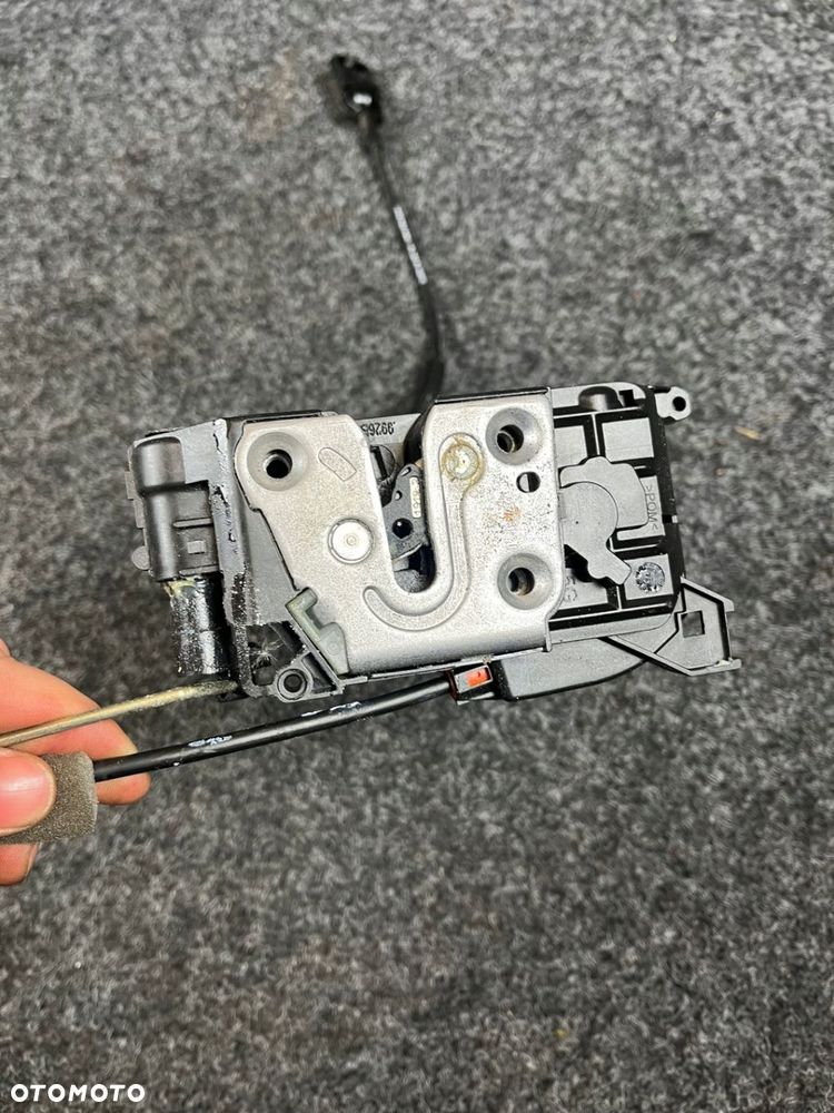 mercedes citan w415 kangoo III zamek drzwi lewy tył 8200542396D - 5