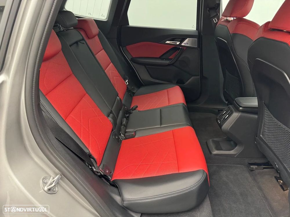 BMW iX1 xDrive30 - 13