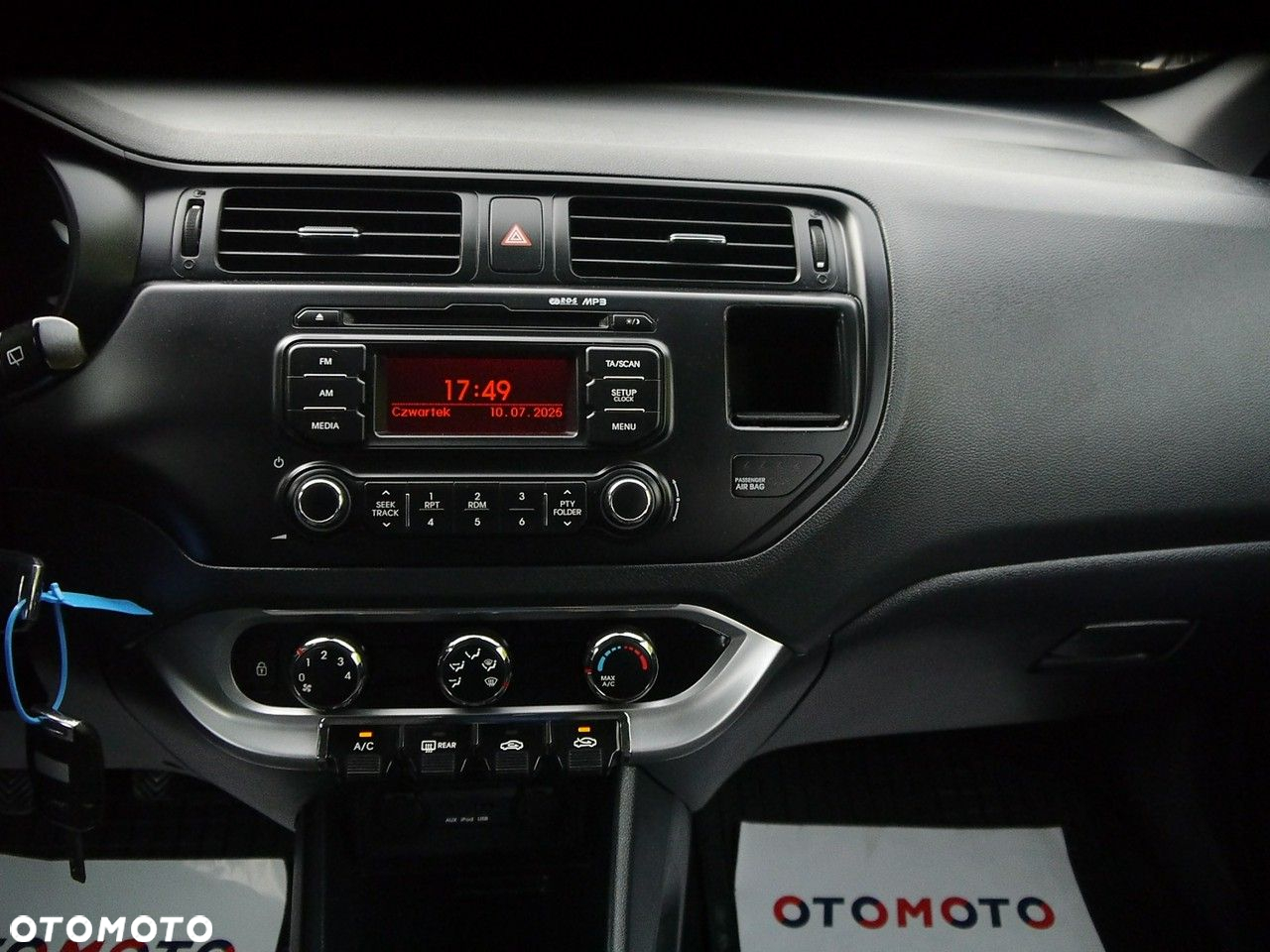 Kia Rio - 22