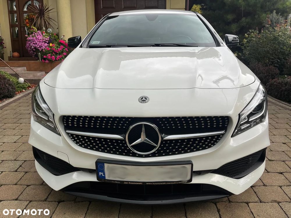 Mercedes-Benz CLA 200 7G-DCT - 12