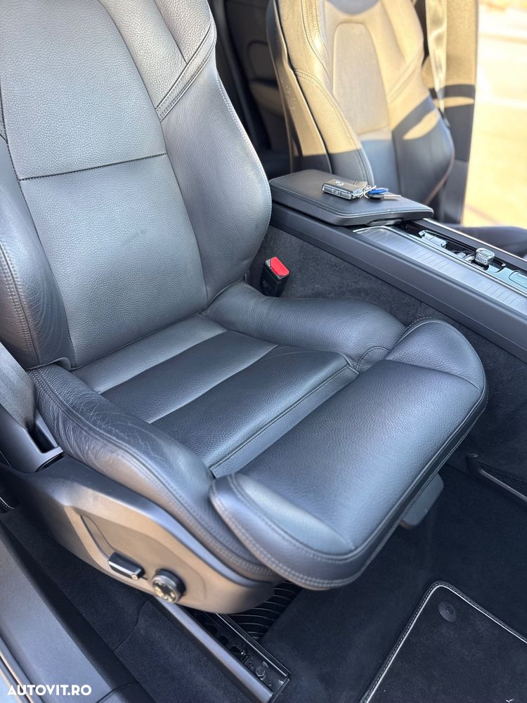 Volvo XC 60 - 22
