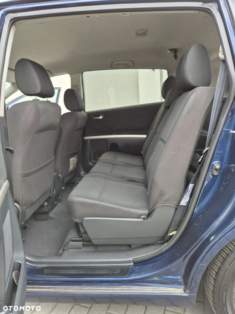 Toyota Corolla Verso - 9