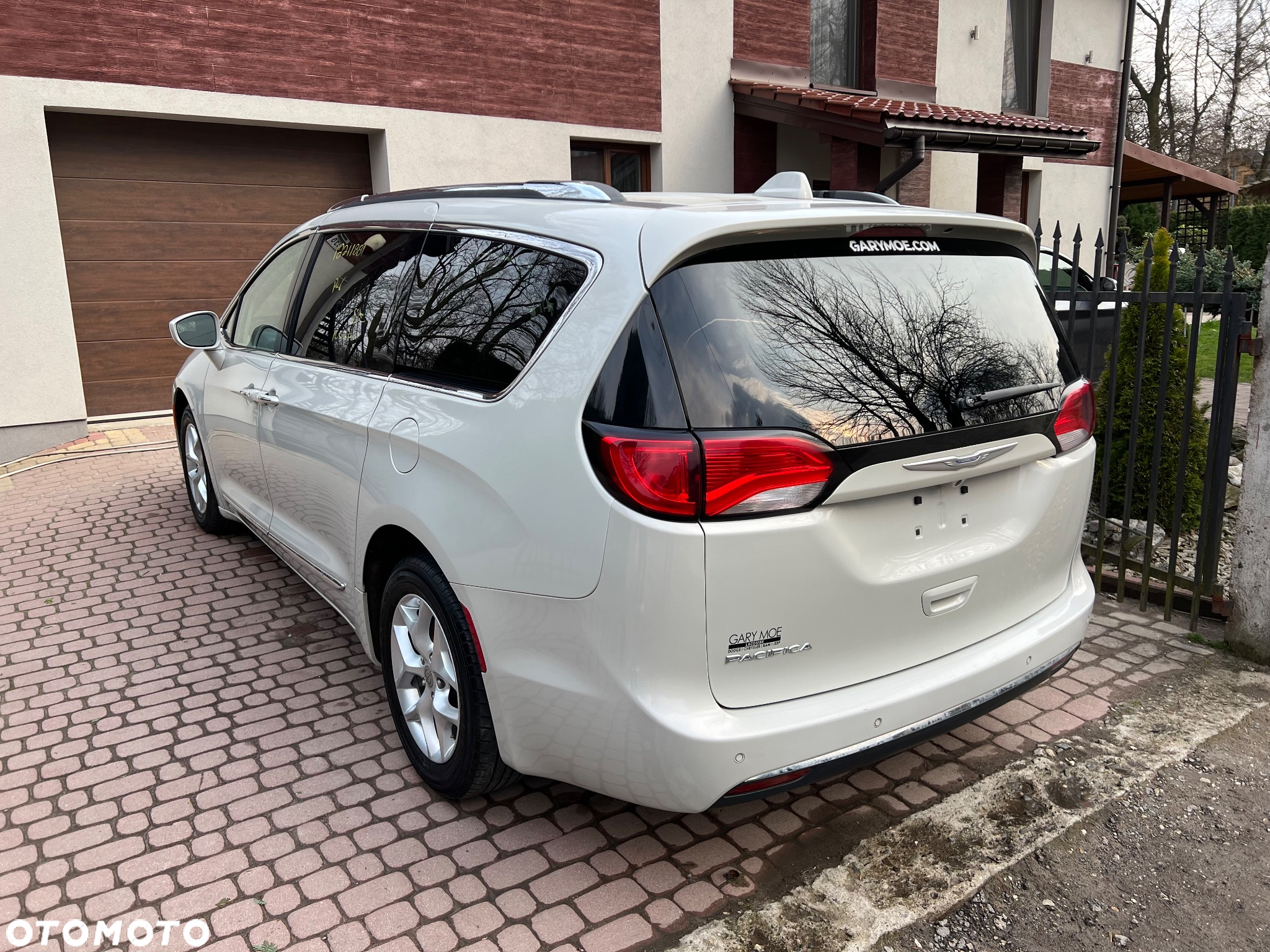 Chrysler Pacifica - 7