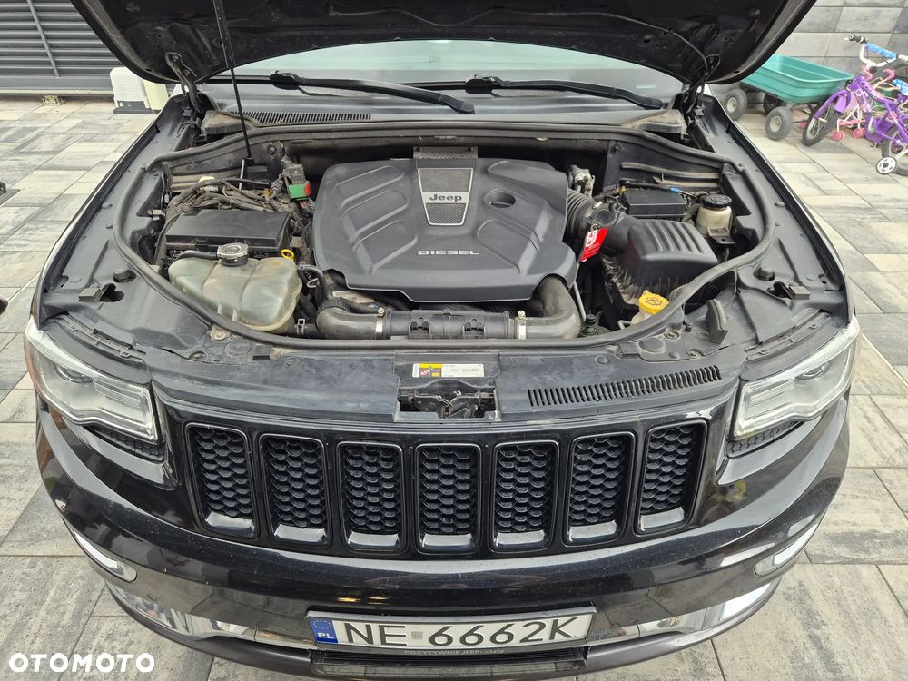 Jeep Grand Cherokee - 28