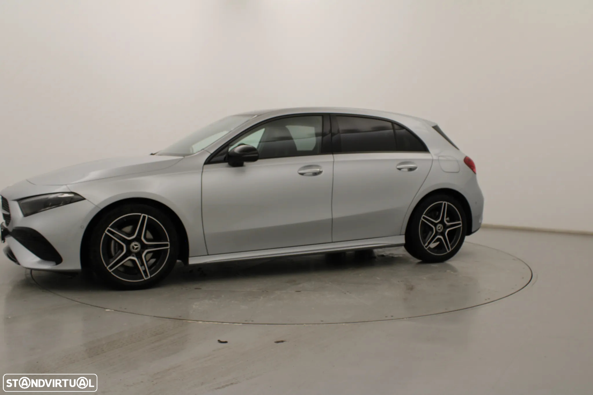 Mercedes-Benz A 200 Standard - 13