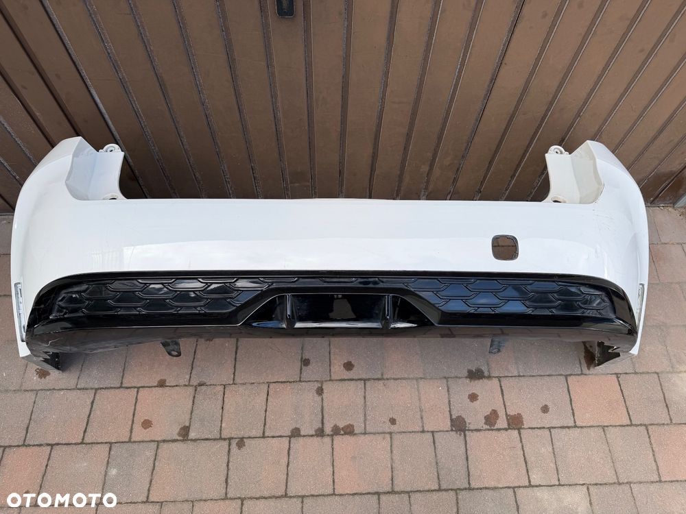 zderzak tylny TOYOTA COROLLA E21 GR KOMBI tył SPORT - 4