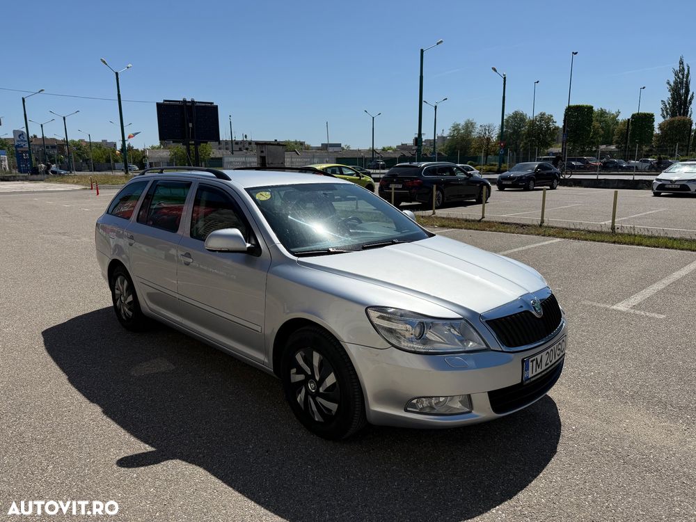 Skoda Octavia 1.6 TDI Ambiente DSG - 8