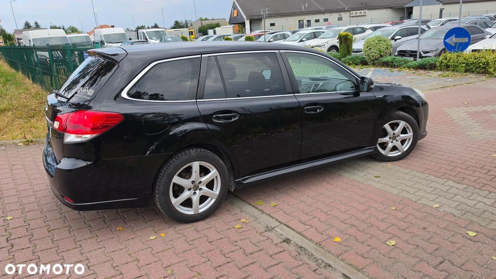 Subaru Legacy - 16