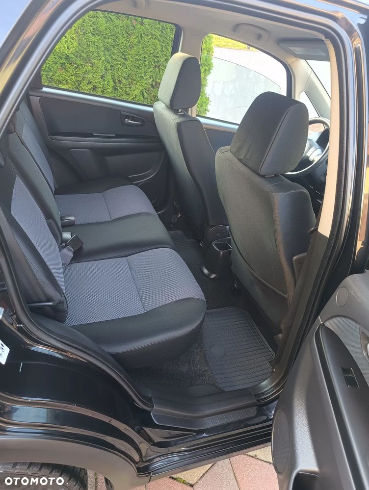 Suzuki SX4 - 9