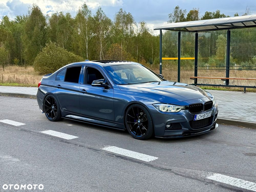 BMW Seria 3 330i M Sport - 12