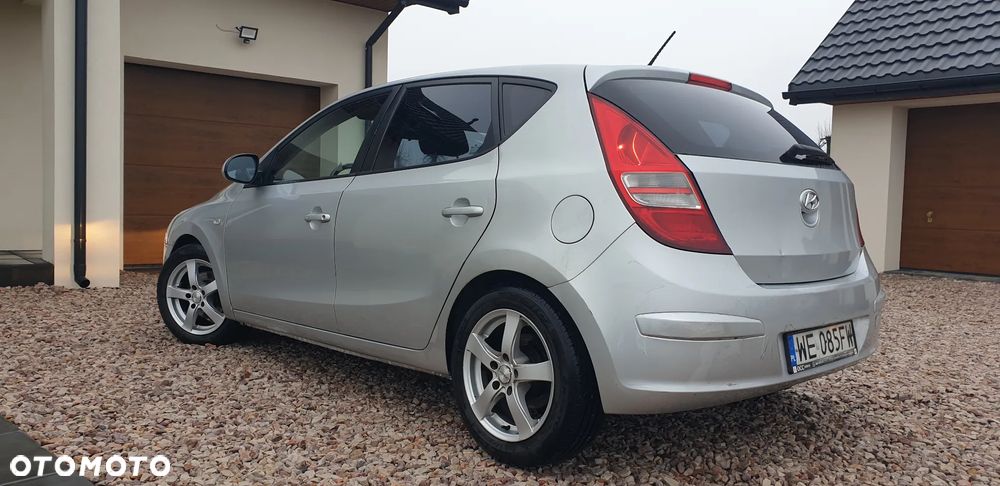 Hyundai i30 i30cw 1.6 CRDi blue Classic - 5