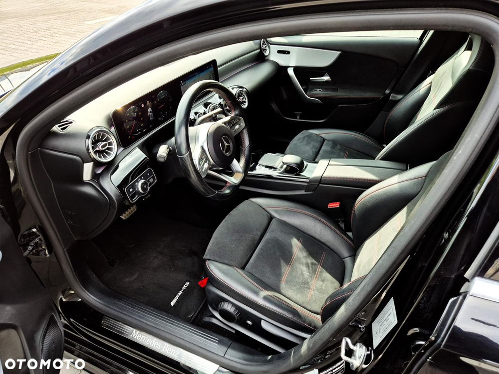Mercedes-Benz Klasa A 180 d AMG Line 7G-DCT - 14