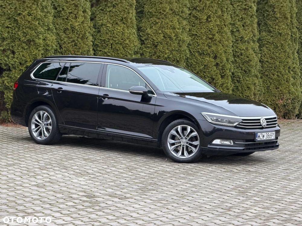 Volkswagen Passat - 4