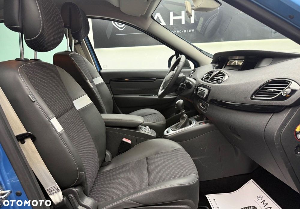 Renault Scenic TCe 130 Bose Edition - 18