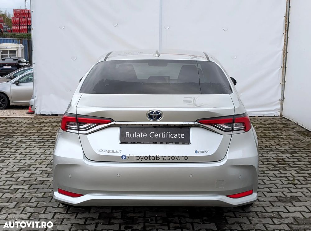 Toyota Corolla 1.8 HEV Dynamic - 6