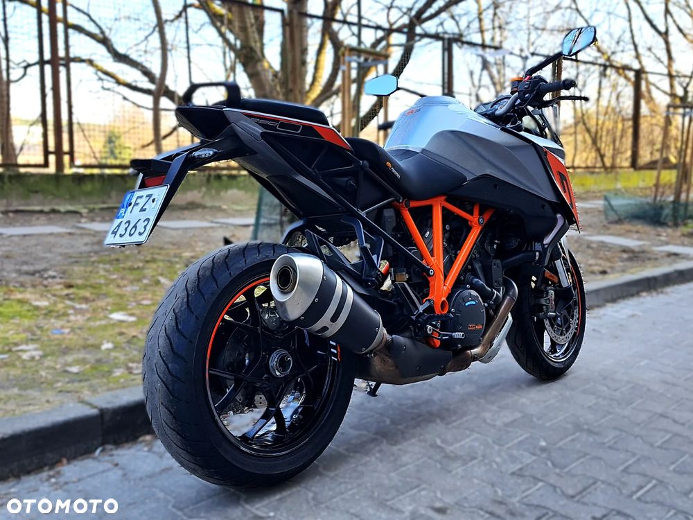 KTM Super Duke - 4