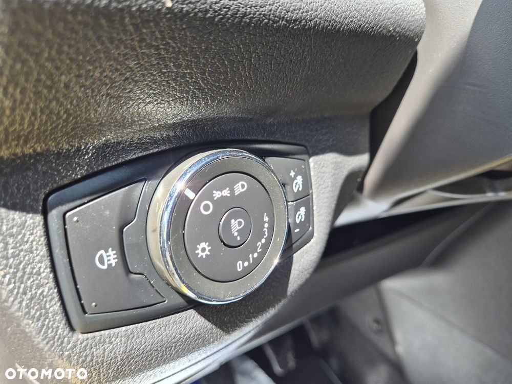 Ford TRANSIT COURIER - 38