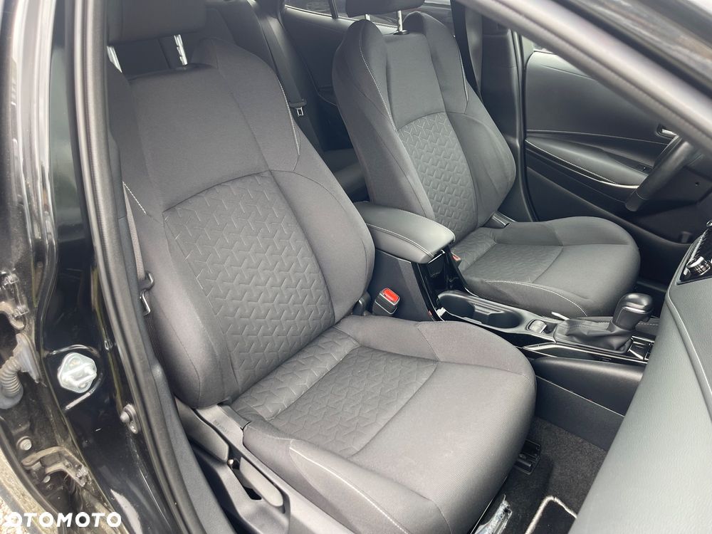 Toyota Corolla - 19