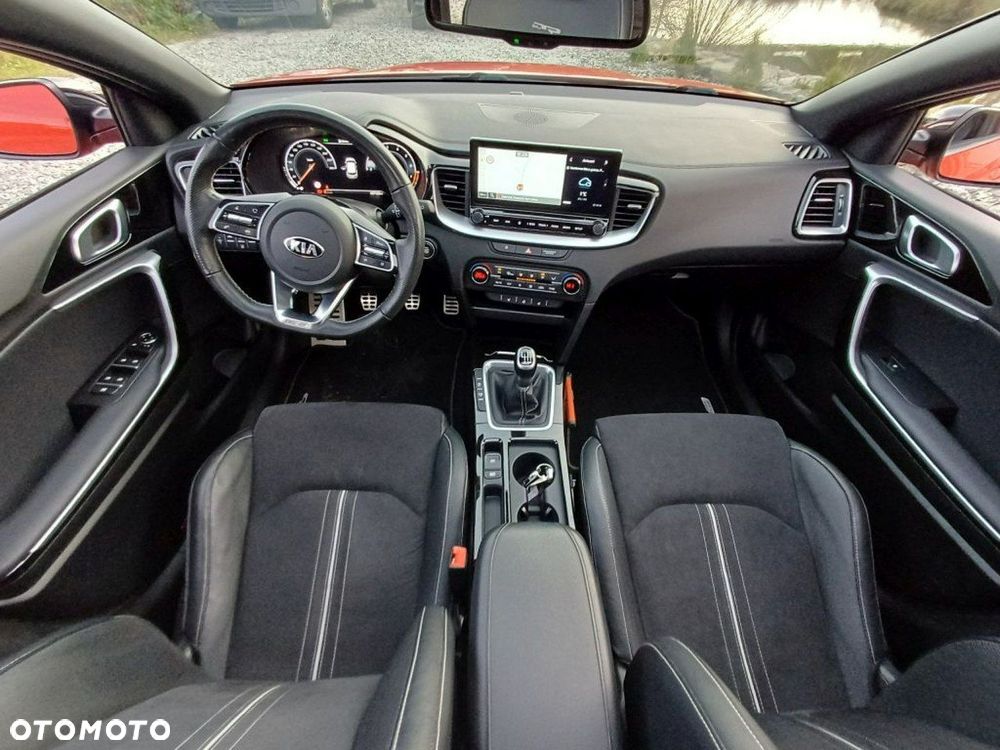 Kia ProCeed 1.4 T-GDI GT Line - 21