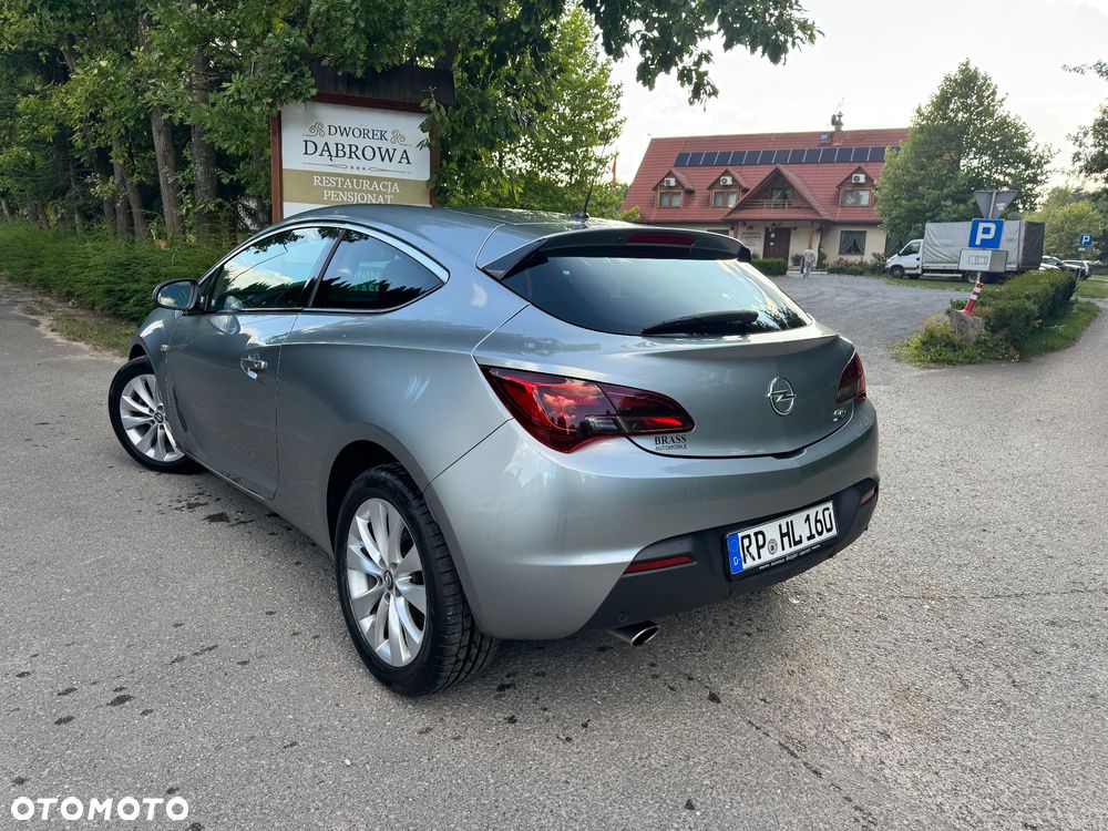 Opel Astra 1.4 T Enjoy S&S - 10