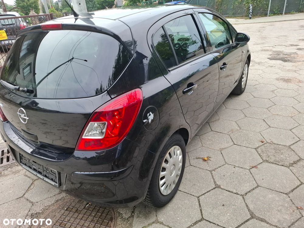 Opel Corsa 1.4 16V Essentia - 5