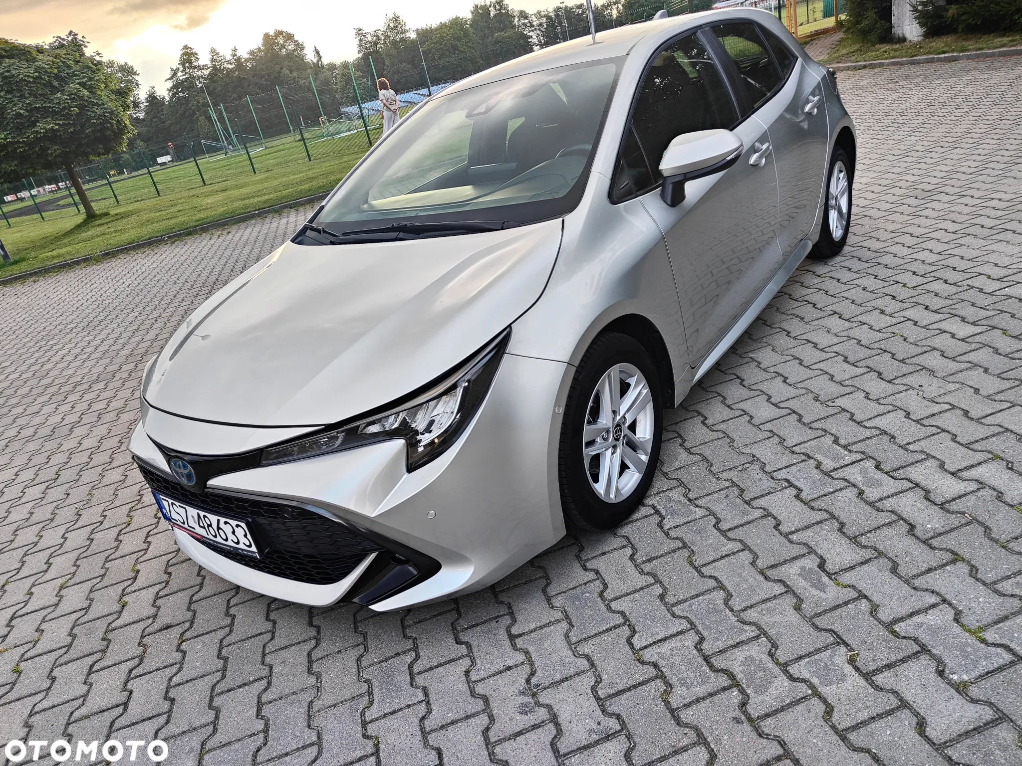 Toyota Corolla 1.8 Hybrid Executive - 8