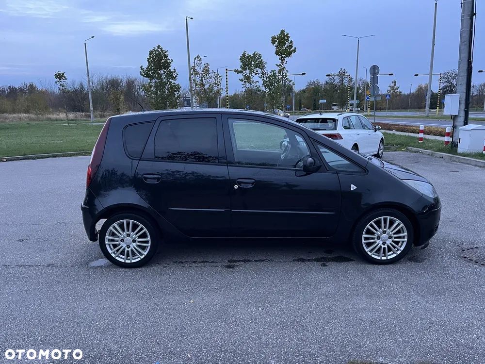 Mitsubishi Colt - 3