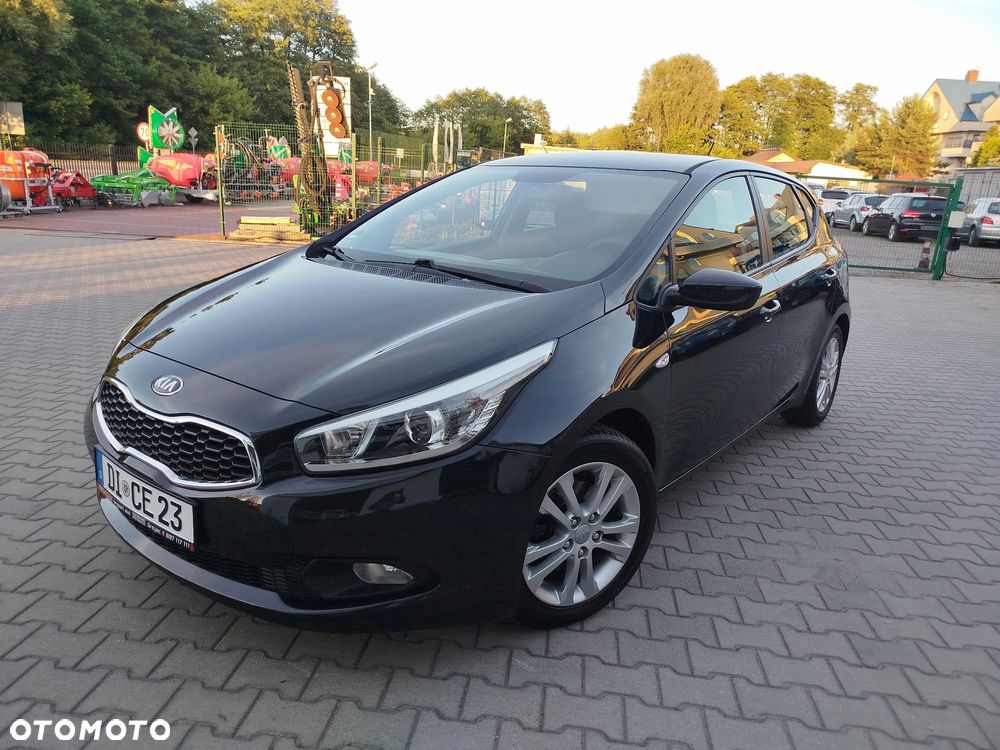 Kia Ceed 1.4 CVVT Attract - 1