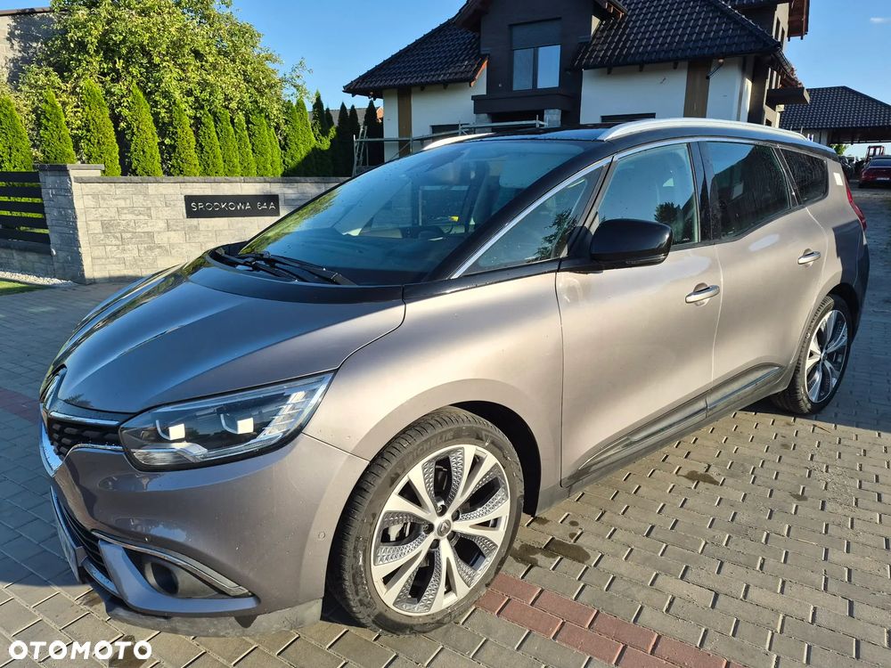 Renault Grand Scenic - 1