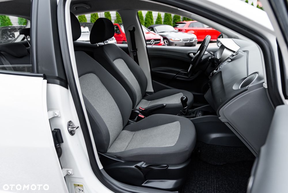 Seat Ibiza 1.4 16V Style - 25