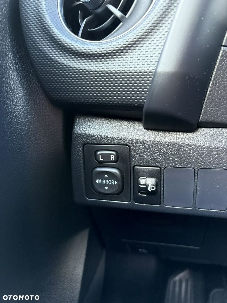 Toyota Auris - 19