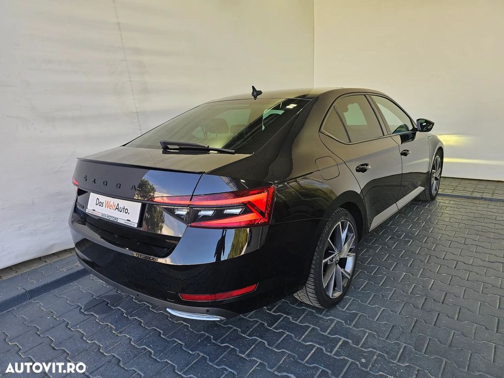 Skoda Superb 2.0 TDI DSG Sportline - 34