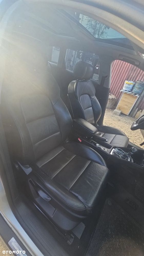 Audi A3 Sportback 2.0 TDI DPF (DSG) S tronic Ambiente - 17