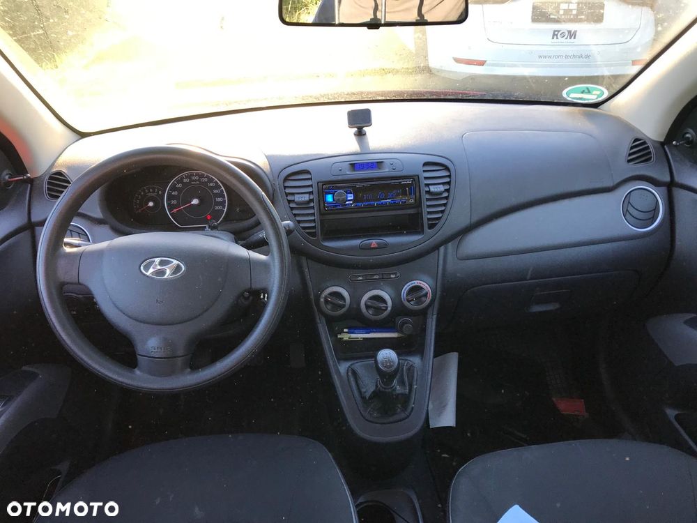 Hyundai i10 - 10