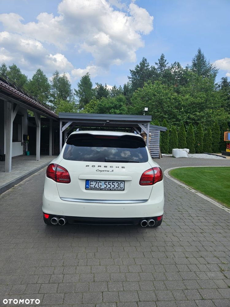 Porsche Cayenne S - 4