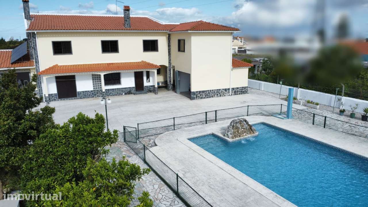 Moradia Isolada T5 com piscina, duas garagens, em lote de 2000m2 - Grande imagem: 3/60