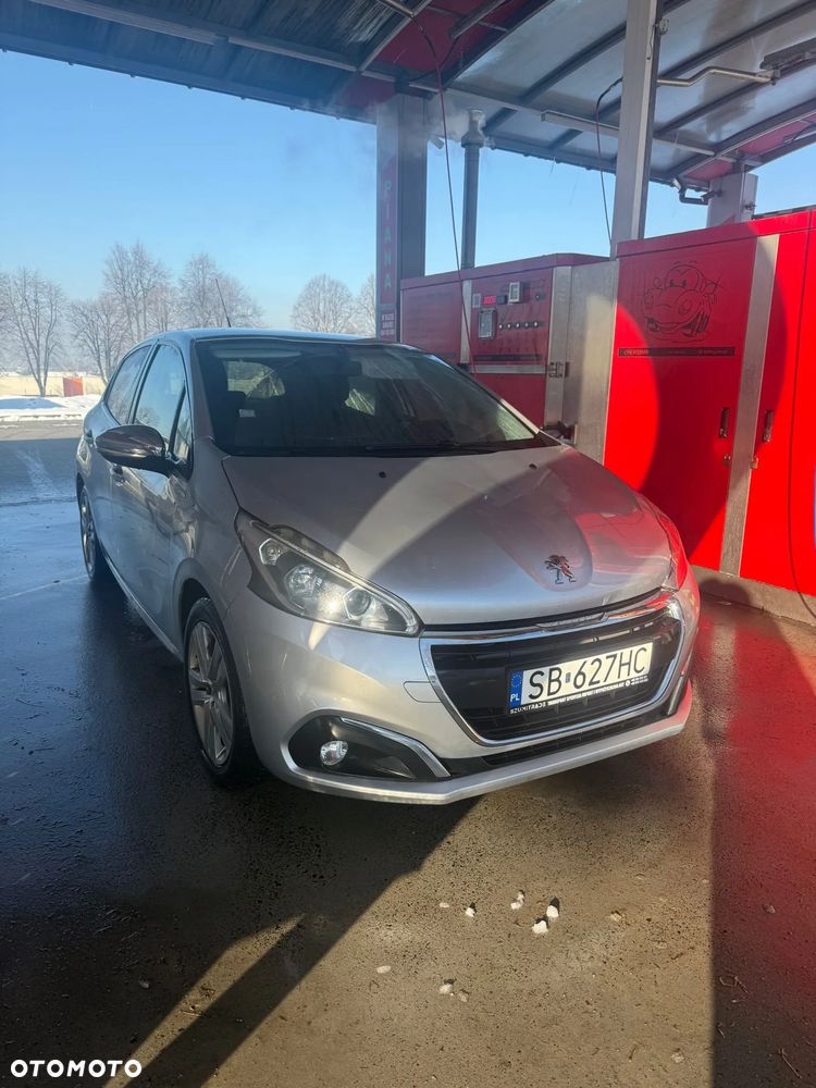 Peugeot 208 1.2 PureTech Style - 6