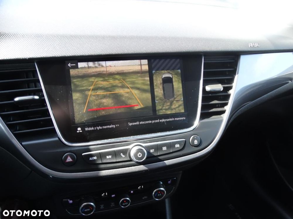 Opel Crossland X - 17