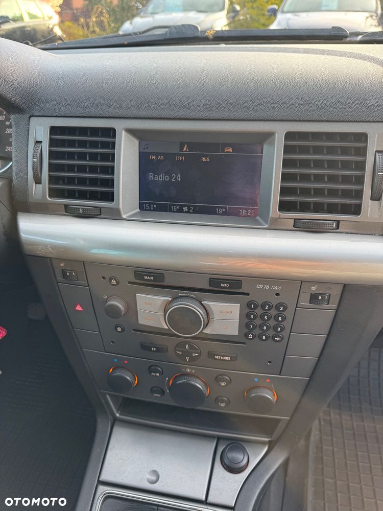 Opel Signum 1.9 CDTI Cosmo - 16