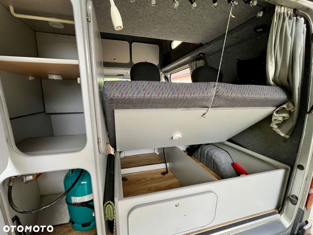Ford Transit - 18